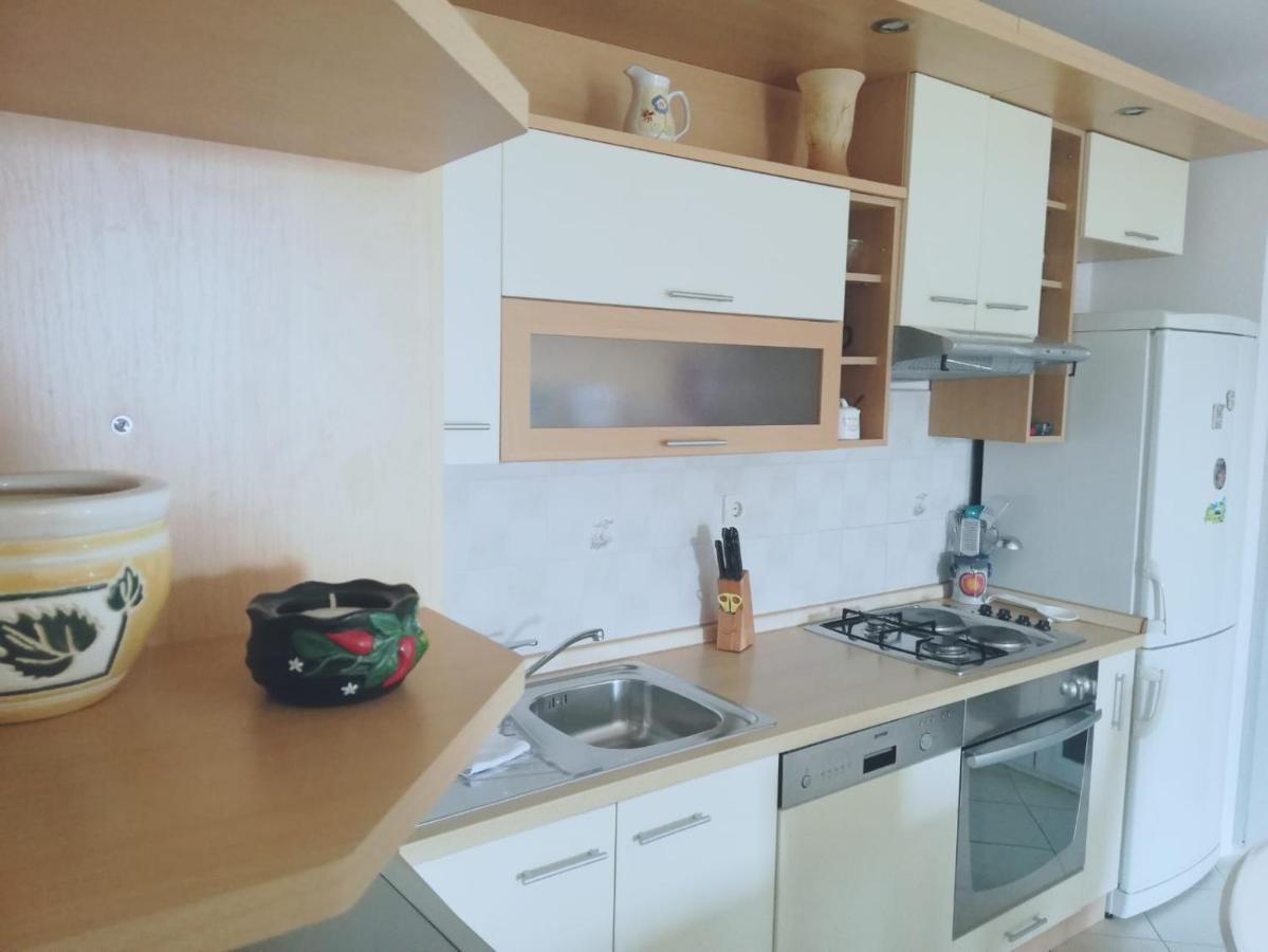 Apartment Mia - Spacious Apartment On 85 M2 With Beautiful Sea View Trogir Exteriér fotografie