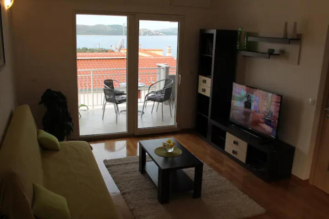 Apartment Mia - Spacious Apartment On 85 M2 With Beautiful Sea View Trogir Exteriér fotografie