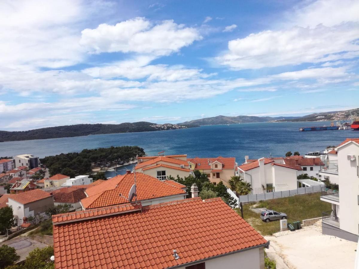 Apartment Mia - Spacious Apartment On 85 M2 With Beautiful Sea View Trogir Exteriér fotografie