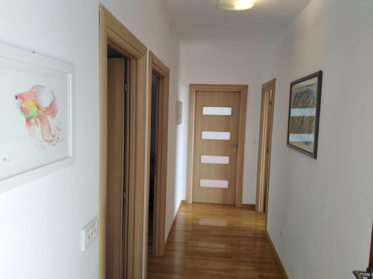 Apartment Mia - Spacious Apartment On 85 M2 With Beautiful Sea View Trogir Exteriér fotografie