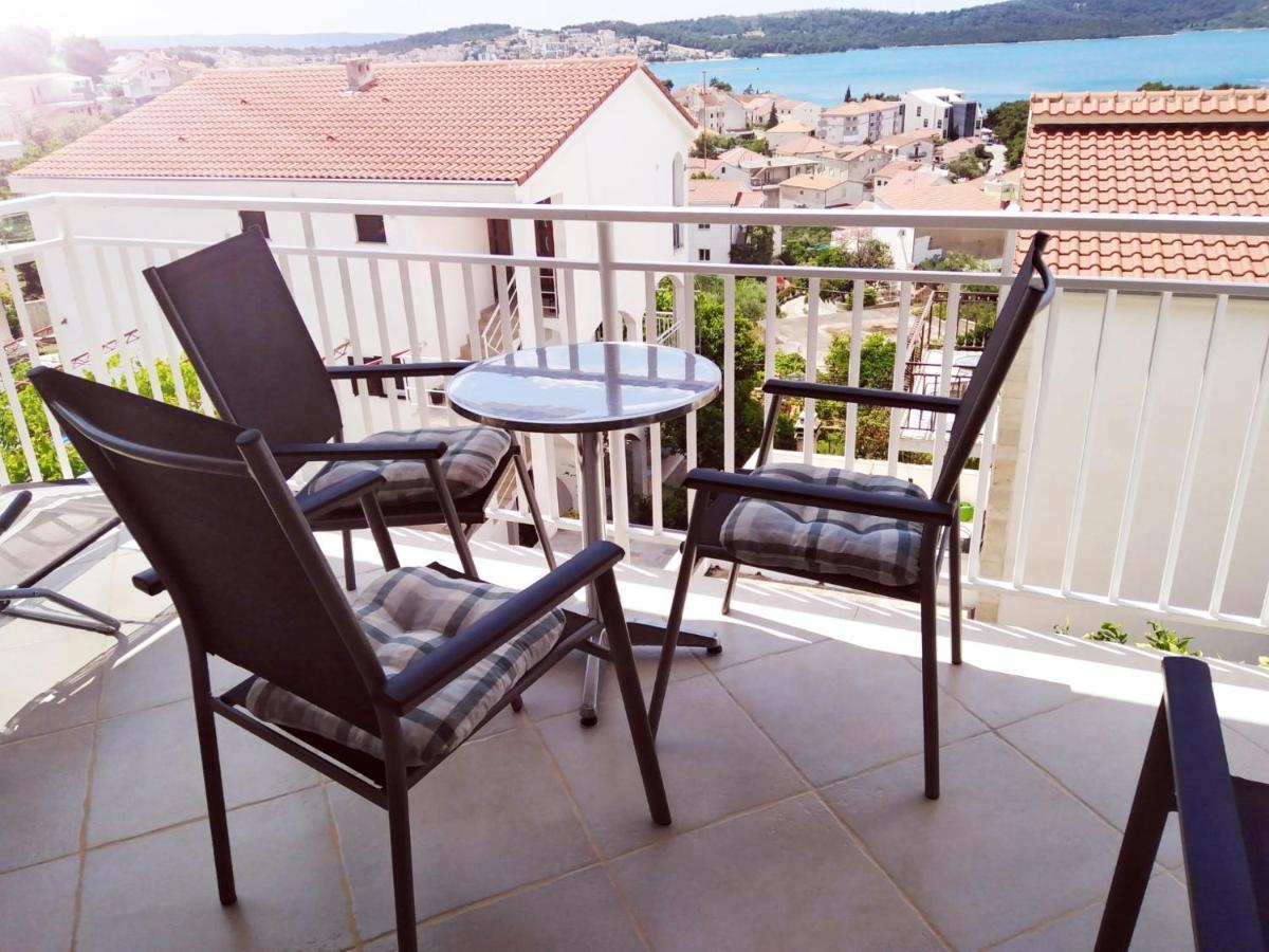 Apartment Mia - Spacious Apartment On 85 M2 With Beautiful Sea View Trogir Exteriér fotografie