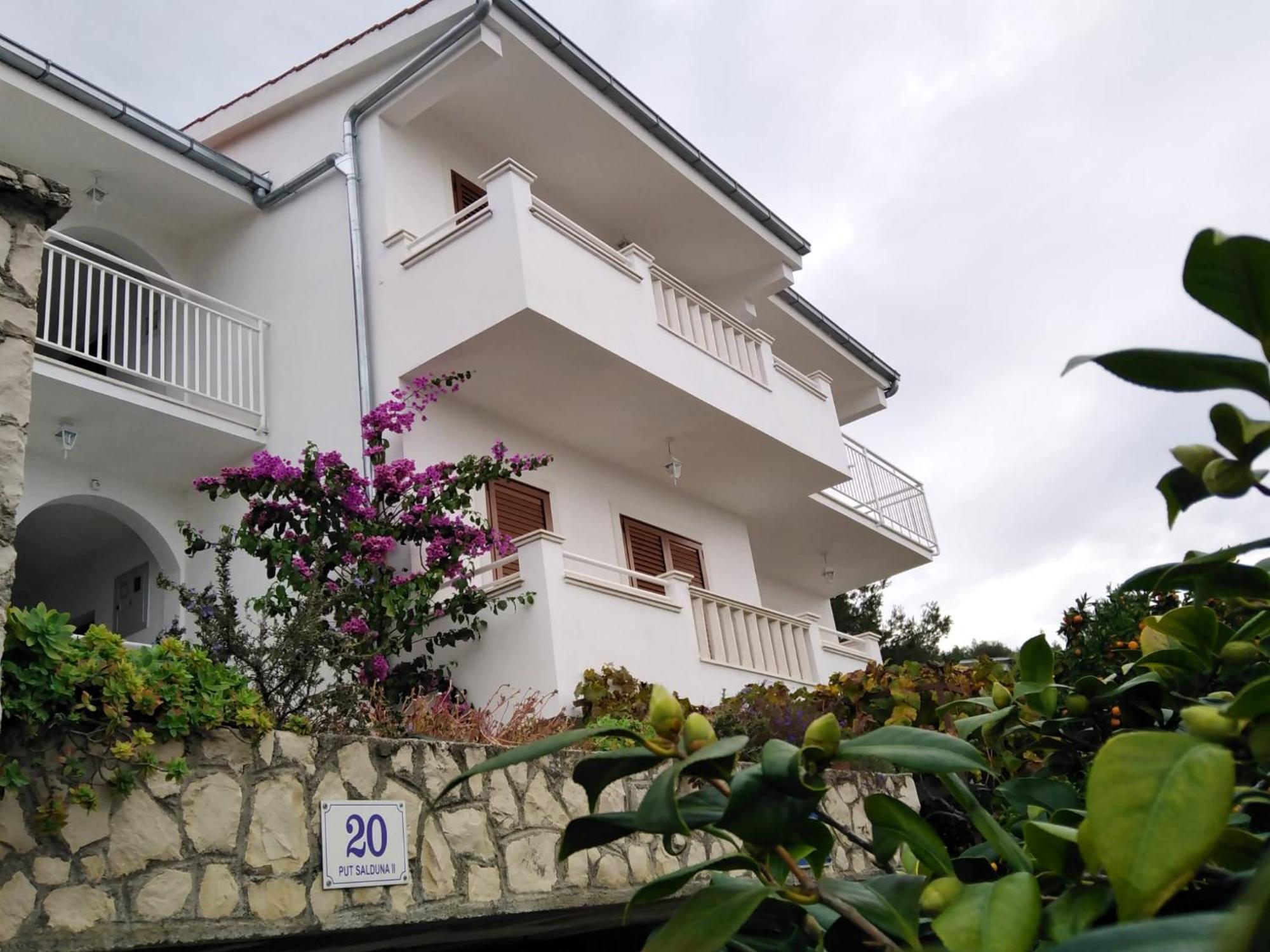 Apartment Mia - Spacious Apartment On 85 M2 With Beautiful Sea View Trogir Exteriér fotografie