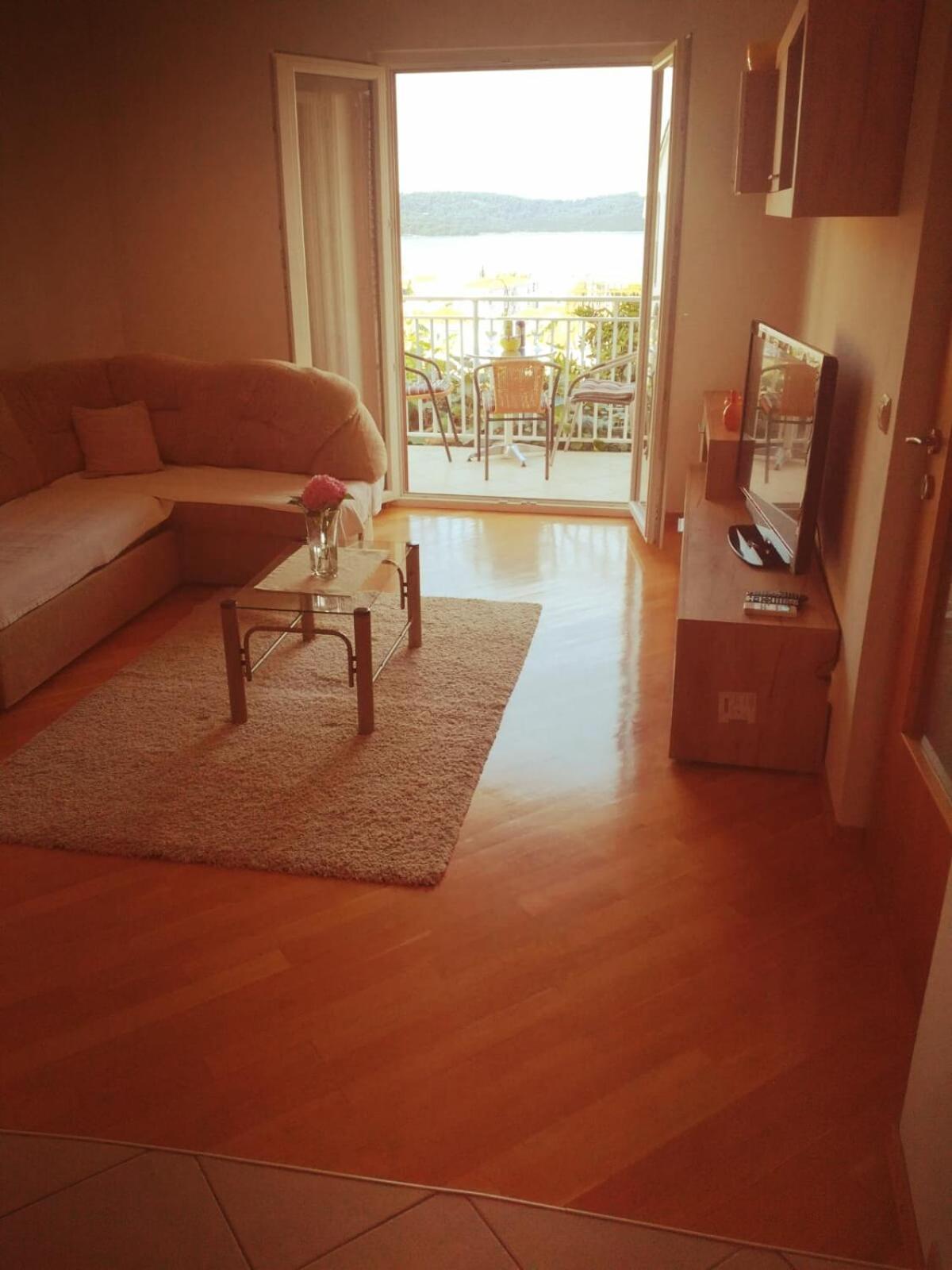 Apartment Mia - Spacious Apartment On 85 M2 With Beautiful Sea View Trogir Pokoj fotografie