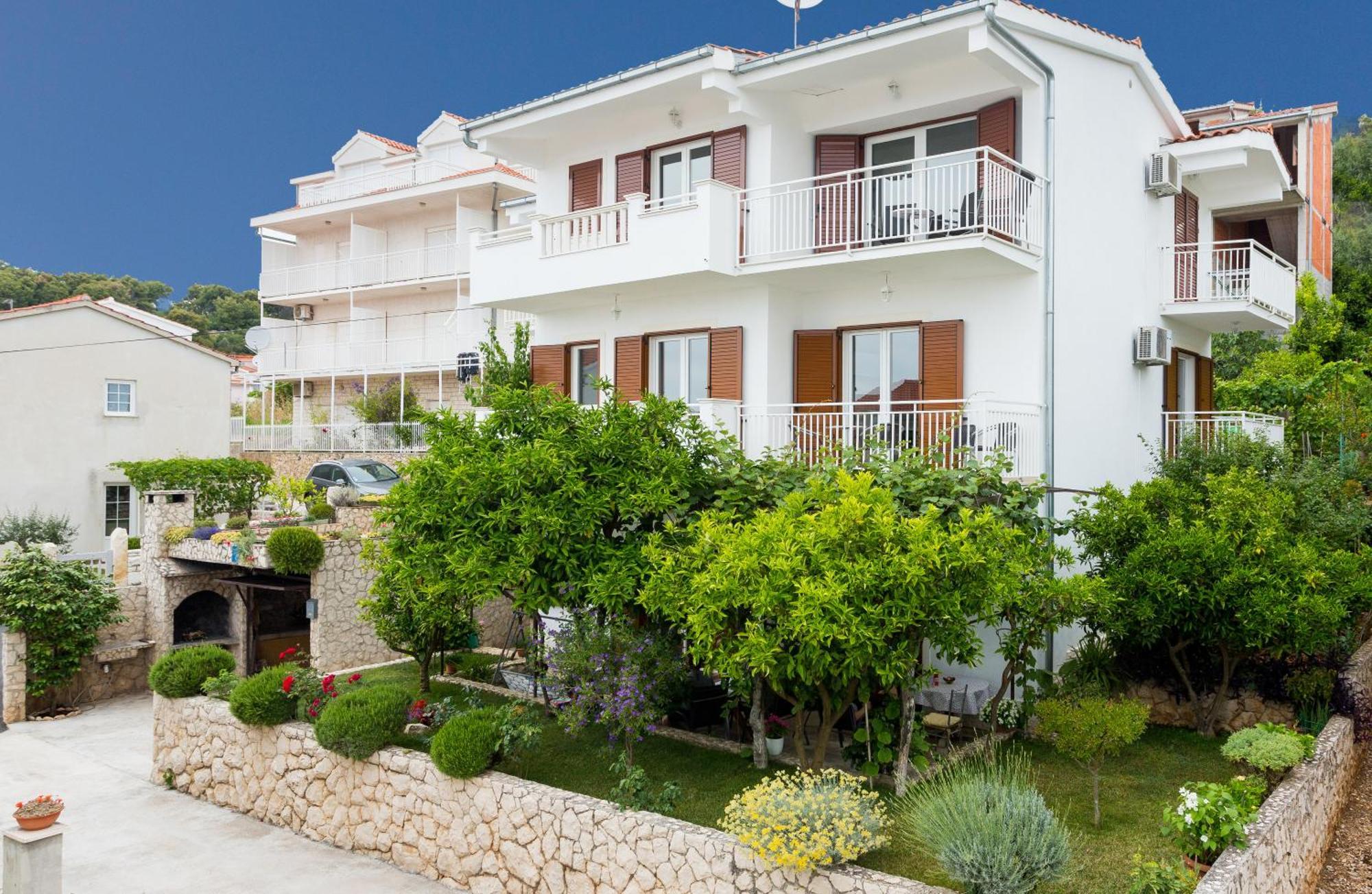 Apartment Mia - Spacious Apartment On 85 M2 With Beautiful Sea View Trogir Exteriér fotografie
