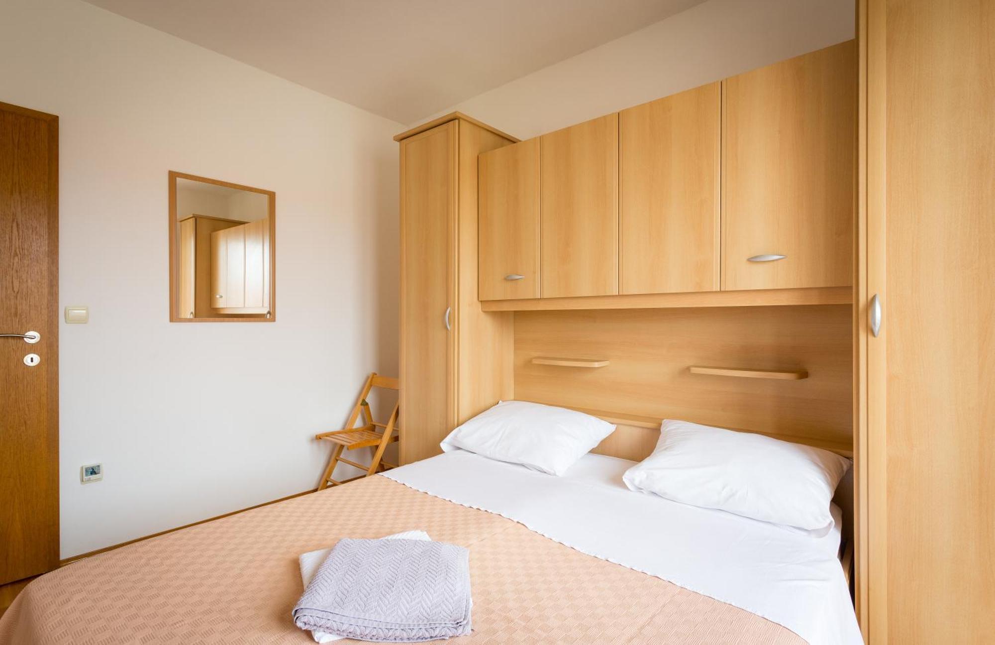 Apartment Mia - Spacious Apartment On 85 M2 With Beautiful Sea View Trogir Exteriér fotografie