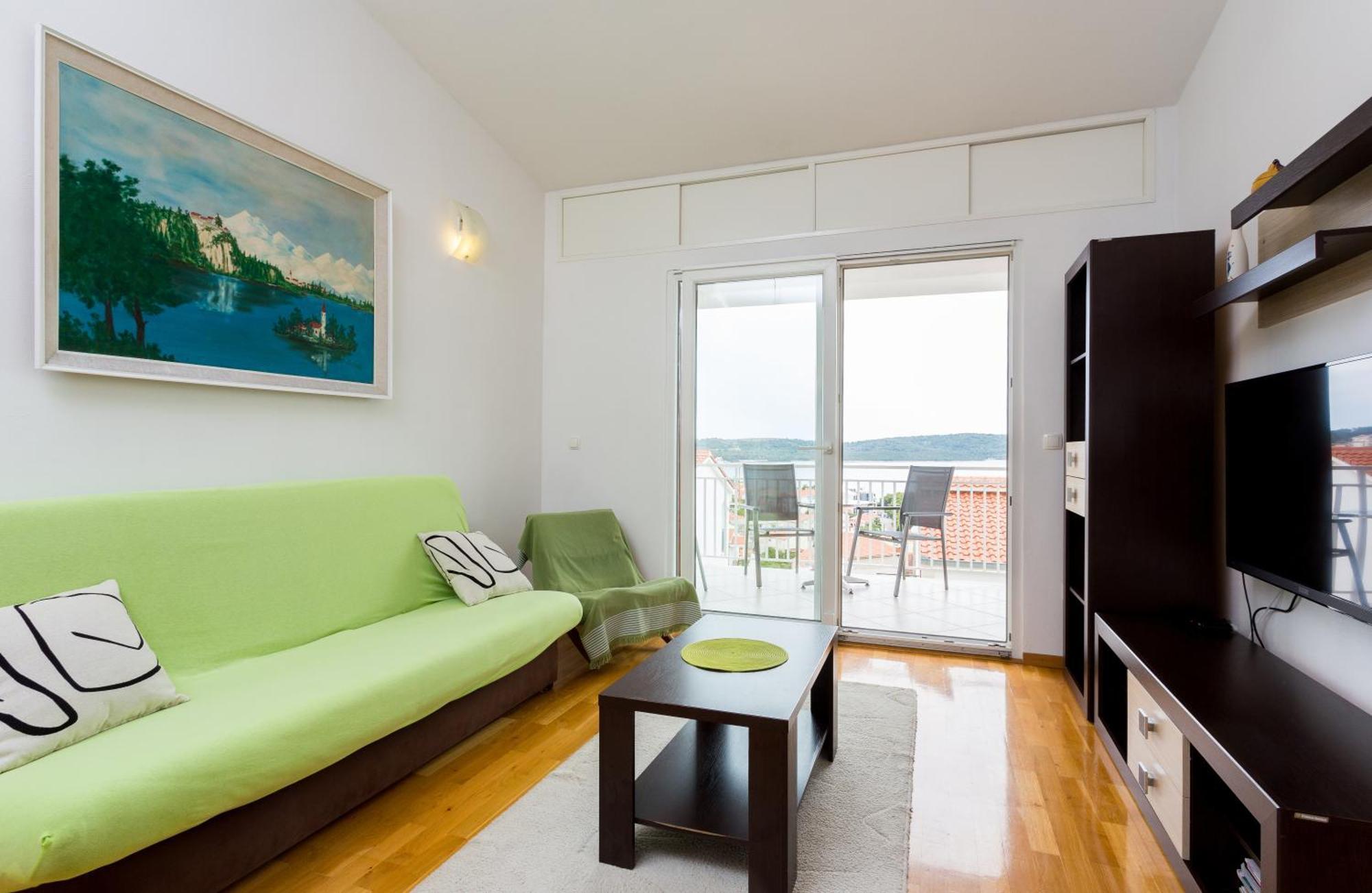 Apartment Mia - Spacious Apartment On 85 M2 With Beautiful Sea View Trogir Exteriér fotografie